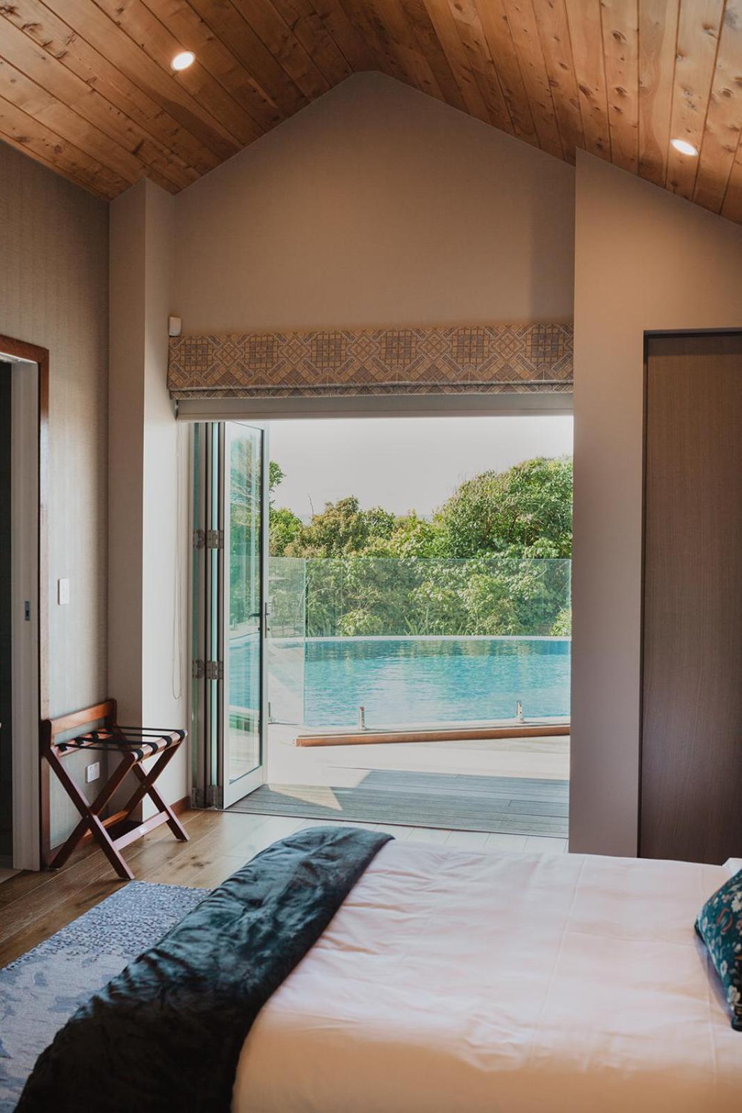 Te Whaanga Retreat & Spa Raglan Exterior photo